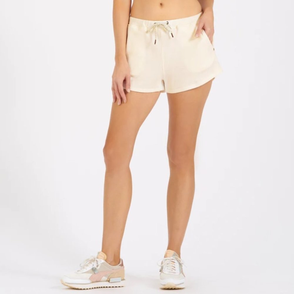 Vuori 'Sunnyside' Cotton Shorts - Medium